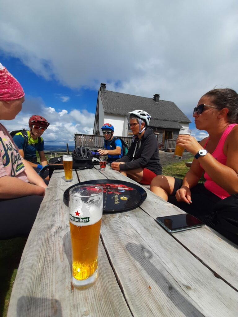 communauté cyclistes partage convivialité passion vélo événement manifestation